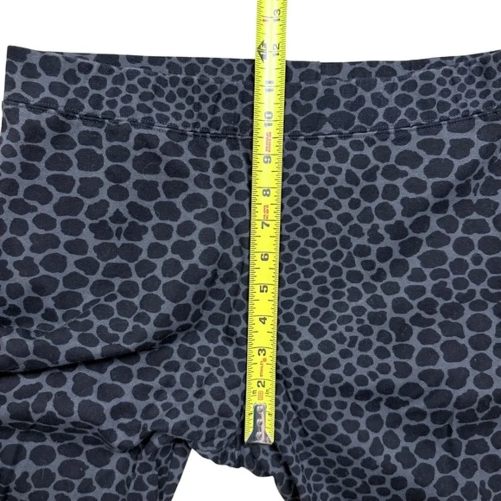 Soft Surroundings Grey Black Have to Have Leopard Animal‎ Print Leggings Size M - Picture 8 of 10